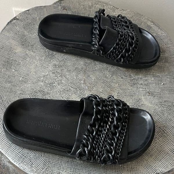 Kendall + Kylie Shiloh chain link slides Black sz 5.5 - Thumbnail 9