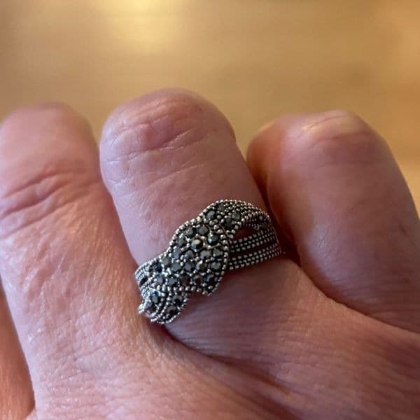 Floating Vintage heart ring in sterling silver sz 6 - Thumbnail 9