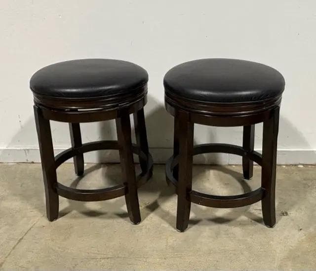 Set Of 2 Leather And Wood Base Swivel Counter Stools - Image 1