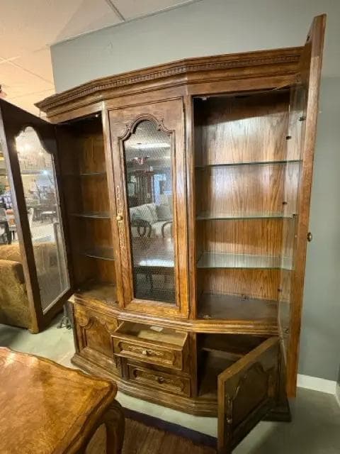 Century Lighted Hutch With 3 Drawers And 5 Doors - Thumbnail 2