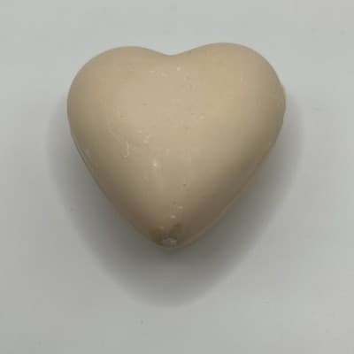 Estee Lauder BEAUTIFUL Perfumed Soap 2.5 oz Heart Shape Retired NO Seal Scuffed - Thumbnail 8