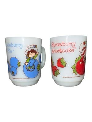 Anchor Hocking Strawberry Shortcake & Huckleberry Pie Milk Glass Mug Set 1980’s - Image 1