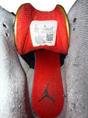 CK9246 067 Jordan 3 Retro Black Cement Gold (W) [USED] - 11 - Thumbnail 9