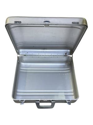 Vintage Zero Halliburton Aluminum Attache Case 21x18x8 – NO COMBO LOCK - Thumbnail 5