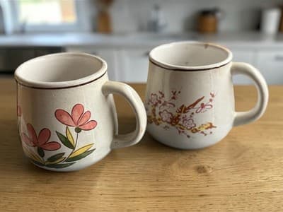 Vintage Stoneware Floral Coffee Mugs Set of 2 Hand Painted Flower Cups - Thumbnail 2
