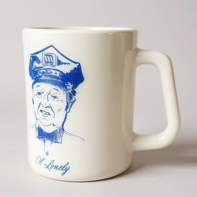 Vintage Federal Glass Maytag Ol’ Lonely Repairman Mug Milk Glass Advertising - Thumbnail 2