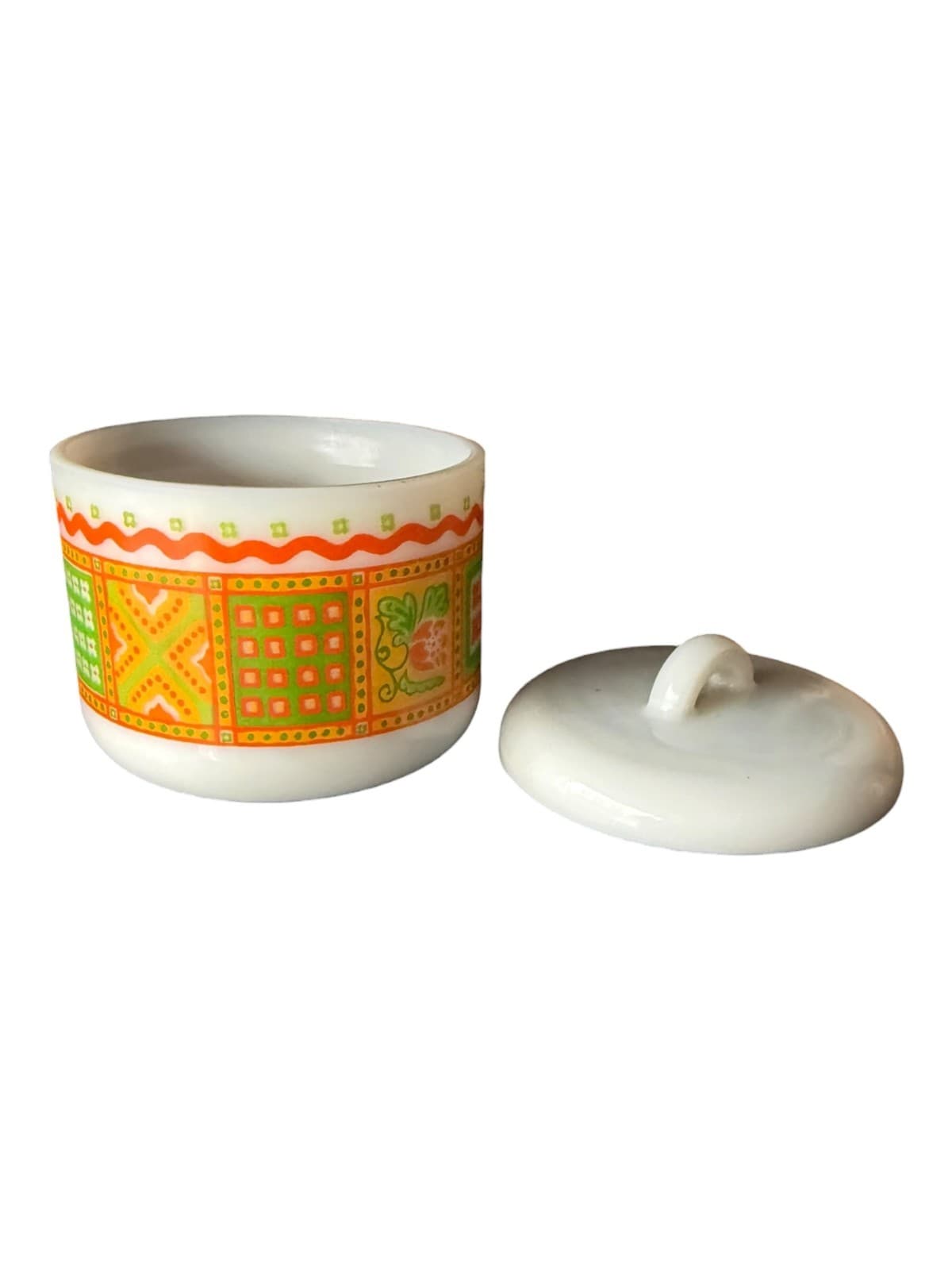 Vintage Avon Patchwork Print Milk Glass Mug Cup w/Handle and Lid - Thumbnail 4