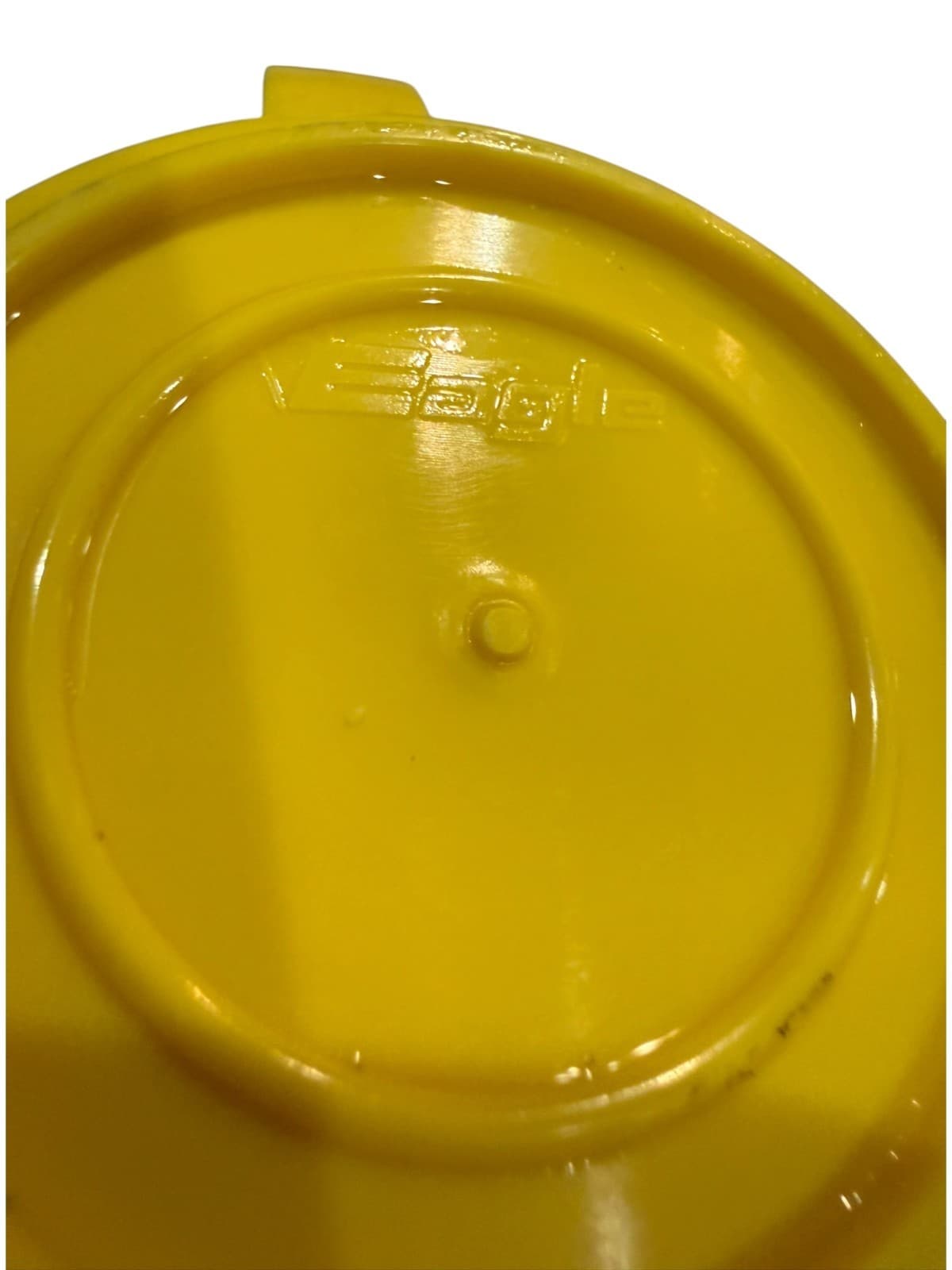 Vintage Eagle Disney Mickey Minnie Donald Duck Skating Plastic Mug Yellow - Thumbnail 7