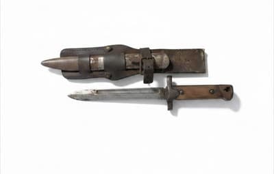 Italian M1938 Bayonet w/ Original Leather Scabbard 7” Blade Fixed WWII Era - Thumbnail 2