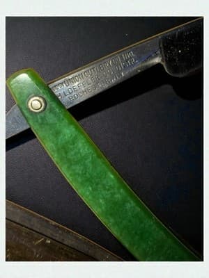 Lot of 4 Vintage Straight Razors & Schick Injector - Thumbnail 4