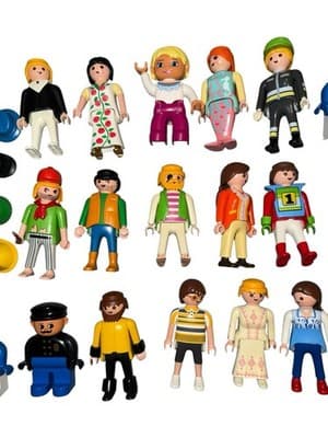 22 Vintage Playmobil Figures Lot + 4 Hats - Pirates, Firefighter, Pilot, Police - Thumbnail 4