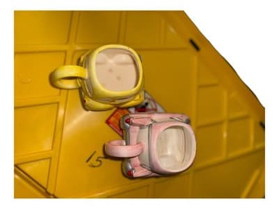 Vintage Mid-Century Car Mug Set – Yellow & Pink Novelty Automobile Cups - Thumbnail 4
