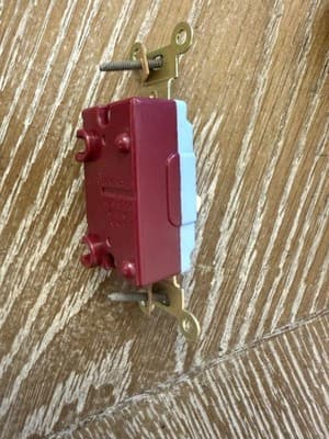 (Lot Of 5) Leviton 1201-Ivory Single Pole Toggle Switch 15A 120/277V NOS - Thumbnail 4