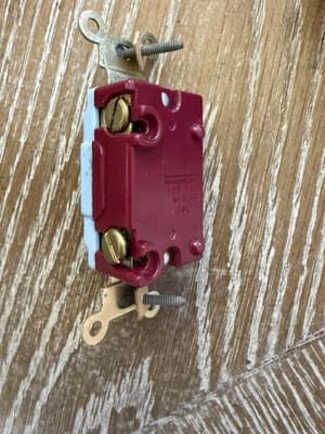(Lot Of 5) Leviton 1201-Ivory Single Pole Toggle Switch 15A 120/277V NOS - Thumbnail 3