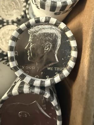 BU Unopened 2023 P Half Dollar Coin Roll Unique Sealed Error Style Roll - Thumbnail 6