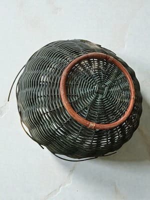 Large Vintage Woven Picnic/Market Basket 24 in Round Handle Farmhouse Decor - Thumbnail 7