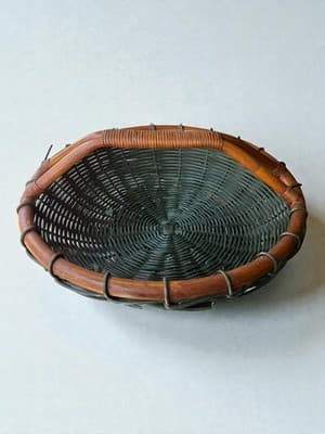Large Vintage Woven Picnic/Market Basket 24 in Round Handle Farmhouse Decor - Thumbnail 4