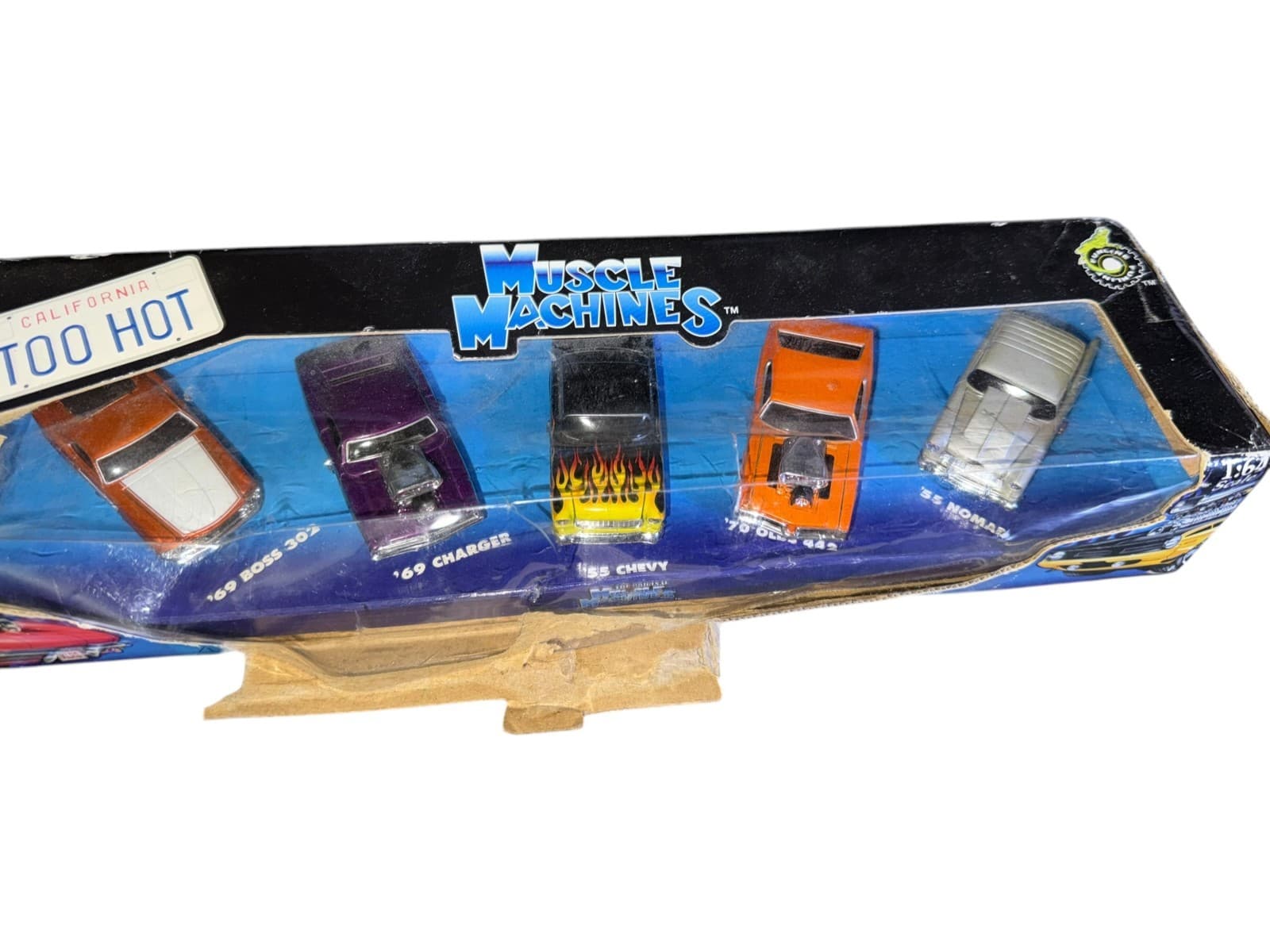 Muscle Machines 1:64 Scale Diecast Car Set 55 Chevy 69 Boss 71184 Pack of 5 NEW - Thumbnail 2