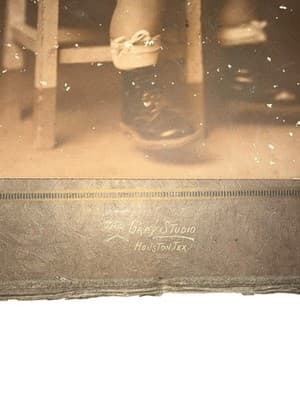 Antique 1920s Child Portrait Photo The Gray Studio Houston TX Mounted - Thumbnail 4