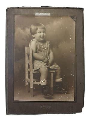 Antique 1920s Child Portrait Photo The Gray Studio Houston TX Mounted - Thumbnail 2