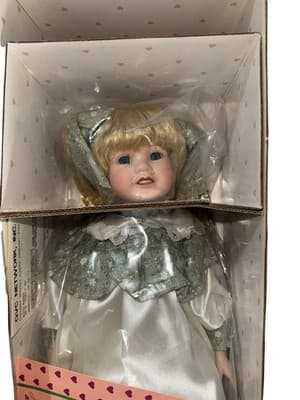 Jacqueline 18” Porcelain Hello Dolly Signature Series Doll QVC 1990 NIB - Thumbnail 3