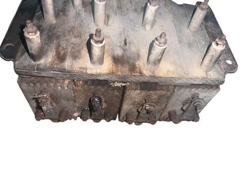 Antique 1909-1927 Ford Model T Ignition Coil Box with Coils - Missing Lid - Thumbnail 5