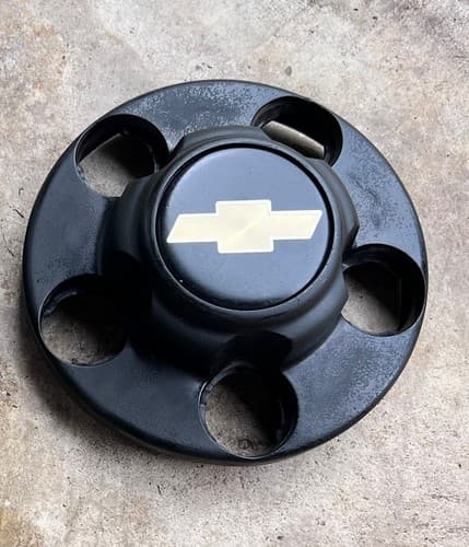 1988-1999 Chevy 1500 Truck Van Suburban Tahoe Hubcap Center Cap Black OEM 46254 - Thumbnail 3
