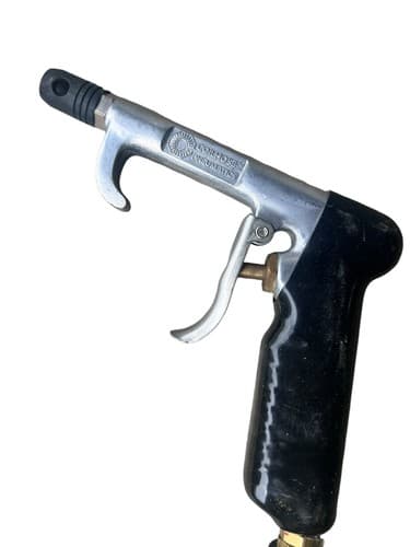 Coilhose Pneumatics Safety Blow Gun with Coiled Air Hose Industrial Tool - Thumbnail 3