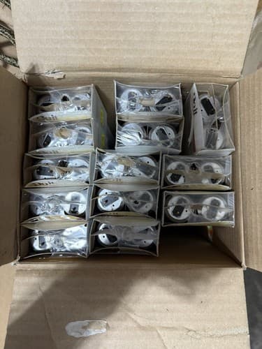 26ct F30T12 36 in 30 Watt Cool White Light Bulbs - Thumbnail 2