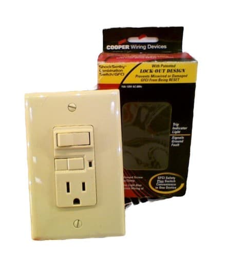 ShockSentry XSGF15V-MSP by EATON Combination Switch GFCI With Lockout - Image 1