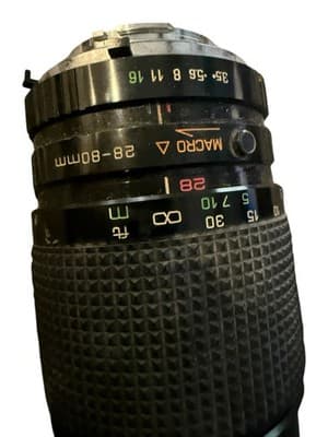 Sakar 28-80mm f/3.5-4.5 Macro Lens Minolta SR Mount 62mm - Thumbnail 2