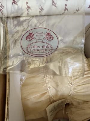 1997 Collectible Concepts Porcelain Doll "Blossom" Doll Vintage Original Box - Thumbnail 13