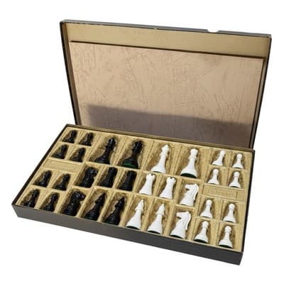 Vintage Gallant Knight Chessmen of Champions Staunton Chess Set - Thumbnail 2