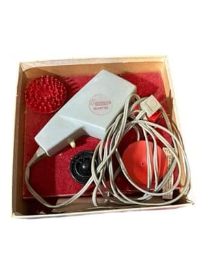 WAHL Massage Master Vintage Electric Handheld Massager Model 4140 & Attachments - Thumbnail 3