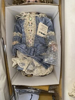 Never Used Designers Guild Tori Doll Never Taken Out Of The Box - Thumbnail 2