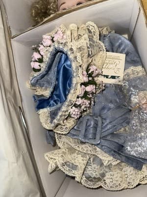 Never Used Designers Guild Tori Doll Never Taken Out Of The Box - Thumbnail 5