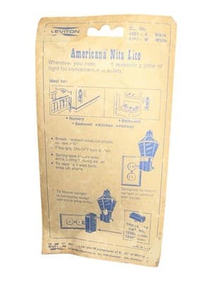Vintage Leviton Americana Nite Lite Lantern Night Light in Original Package NOS - Thumbnail 2