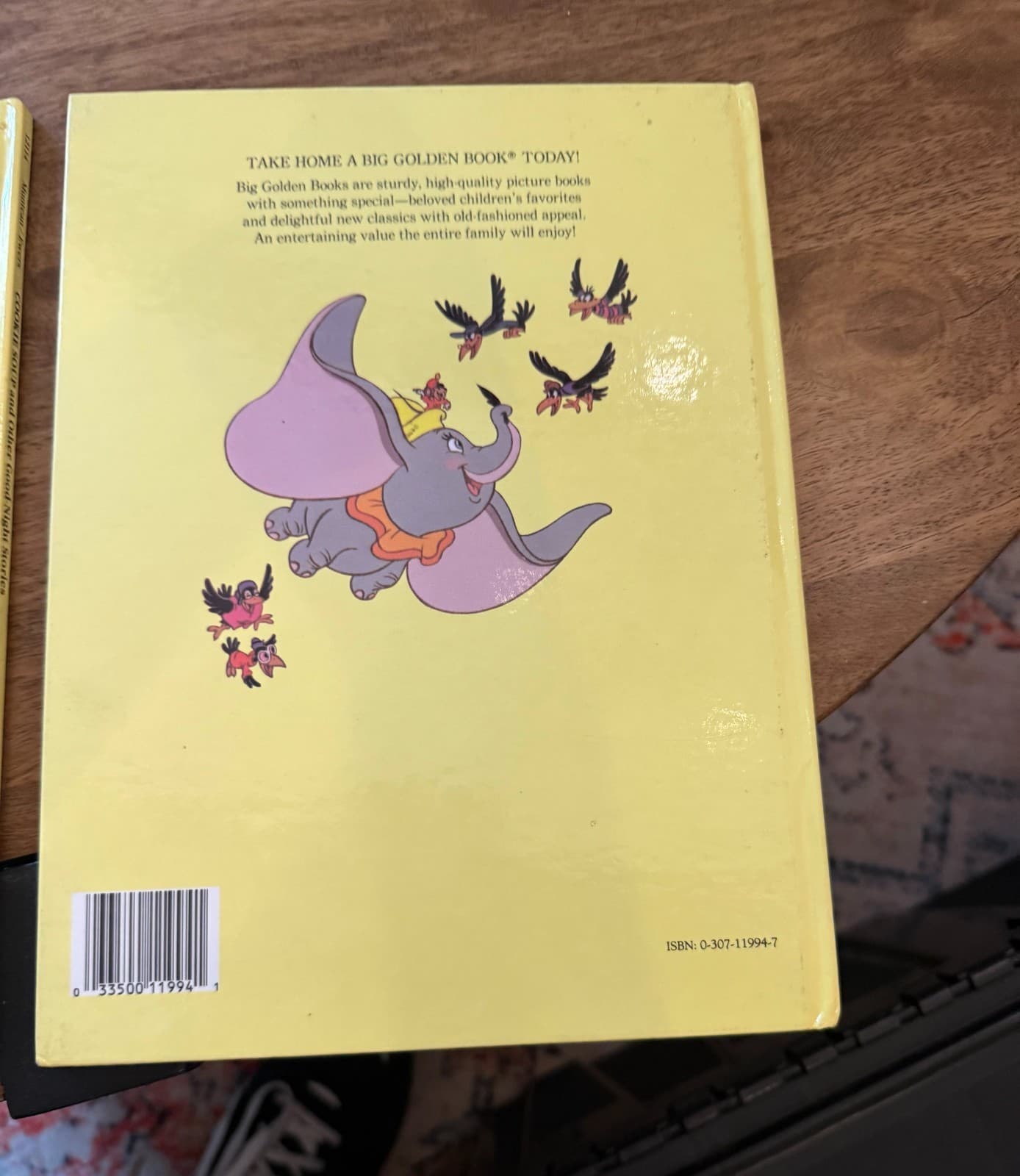 VTG Walt Disney’s Dumbo and Sesame Street Cookie Soup A Big Golden Book Lot of 2 - Thumbnail 6