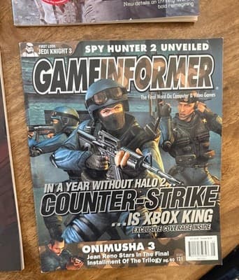 Lot of 6 Game Informer Video Game Magazines Call of Duty Modern Warfare, Control - Thumbnail 7