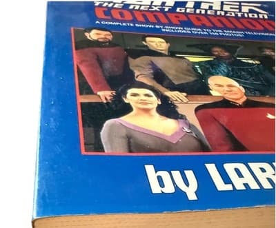 Vintage 1992 Star Trek: The Next Generation Companion by Larry Nemecek Book 1st - Thumbnail 5
