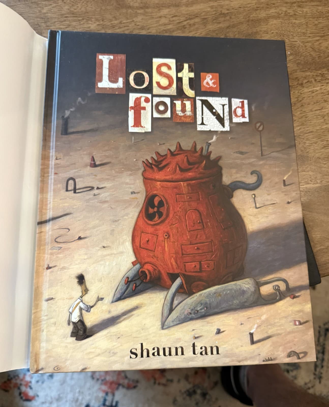 Lost & Found: Three Shaun Tan Illustrated 2011 Arthur A. Levine Books Hardcover - Thumbnail 5