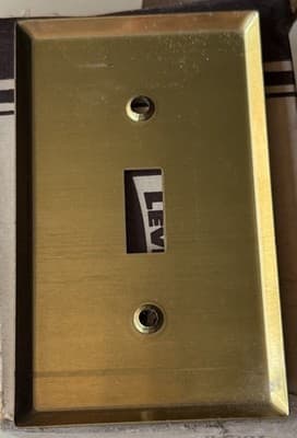 Lot of 5 Vintage Leviton Brass Toggle Switch Wall Plates 1-Gang NOS - Thumbnail 4