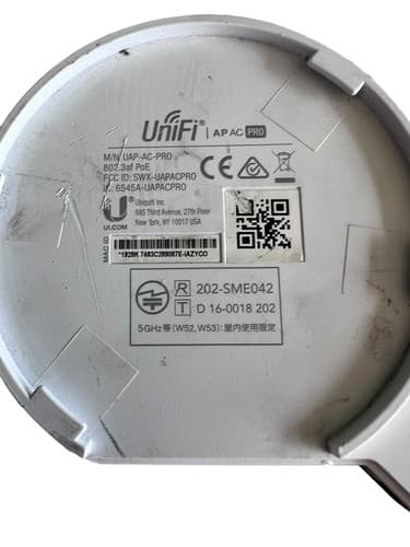 Ubiquiti UniFi AP AC PRO 802.11ac 3x3 MIMO Indoor/Outdoor Wireless Access Point - Thumbnail 3