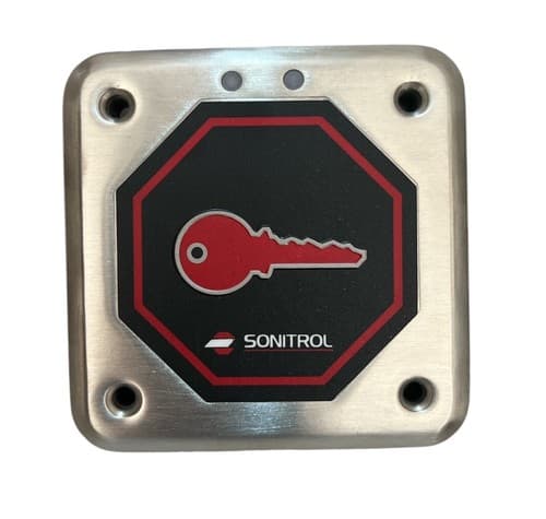 Sonitrol OneProx GS3-LF Vandal Reader Red and Black 909070116 - Image 1