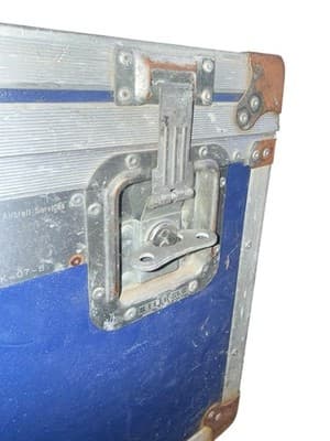 ATA Flight Road Case Blue Equipment Case Needs Latch Repair - Thumbnail 9