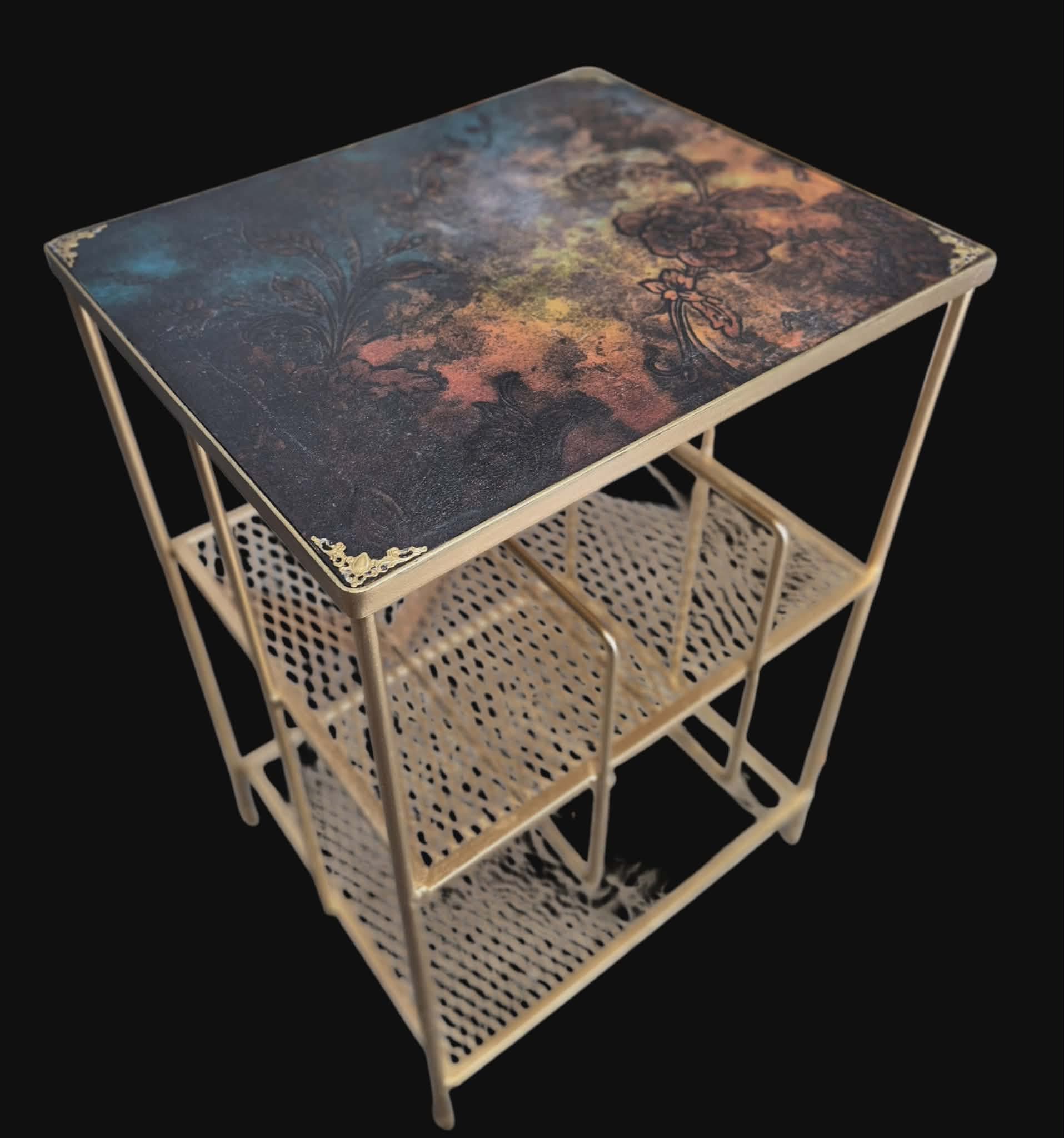 Vintage Metal Vinyl Record Storage Rack with Artistic Top - Thumbnail 3