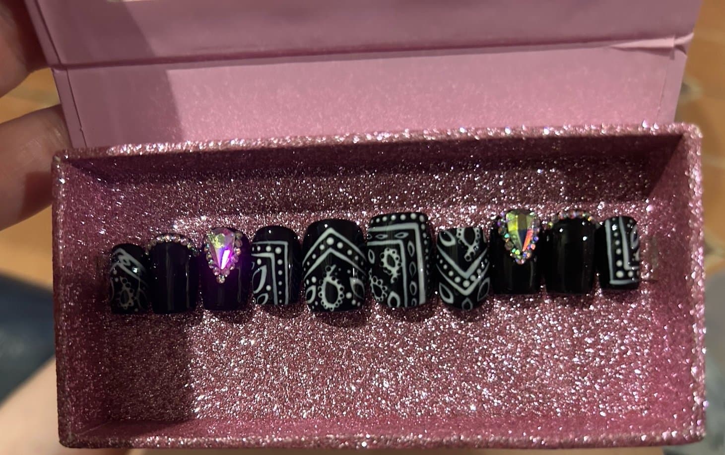 Acrylic Handpainted Design Medium-Length Nail Set - Thumbnail 5