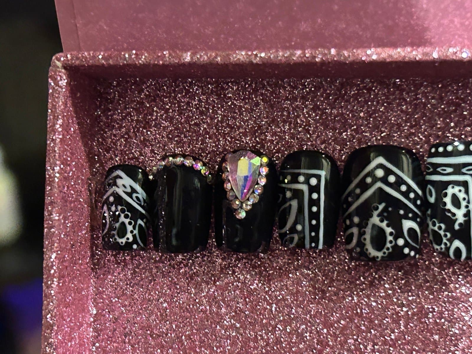 Acrylic Handpainted Design Medium-Length Nail Set - Thumbnail 2