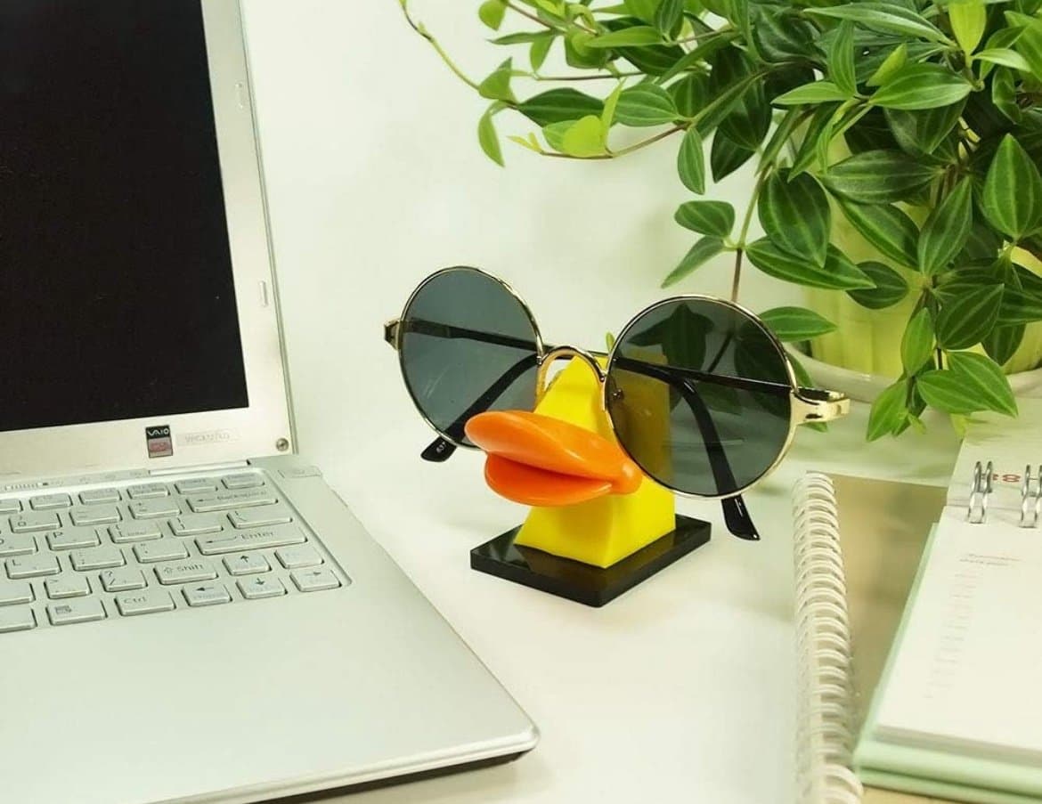Cute Glasses Holder Display Stand Duck Lips - Thumbnail 3