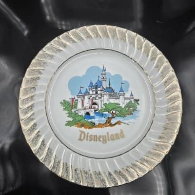 Vintage Disneyland Decorative Plate Castle 10” Walt Disney Souvenir Japan EUC - Thumbnail 7